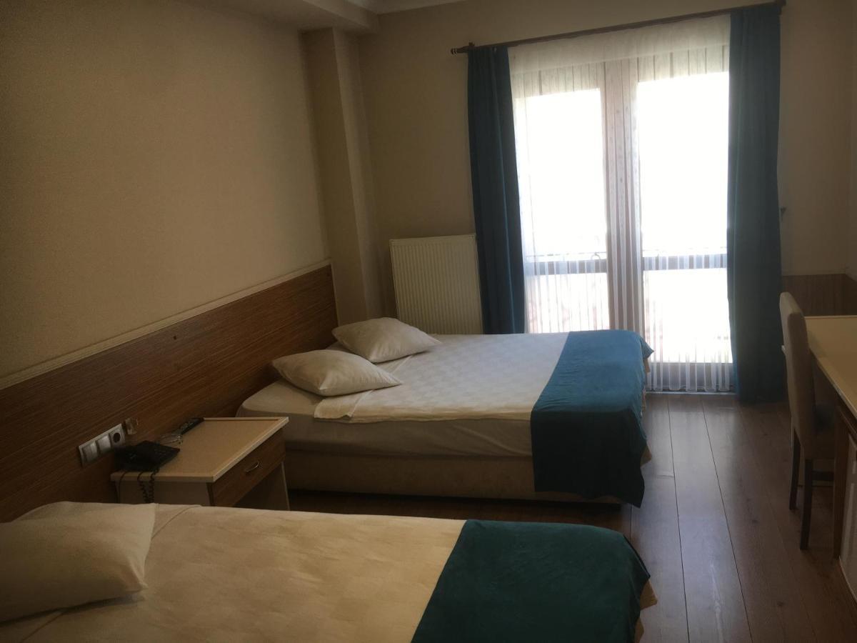 Oezguer Hotel Trabzon Exterior photo